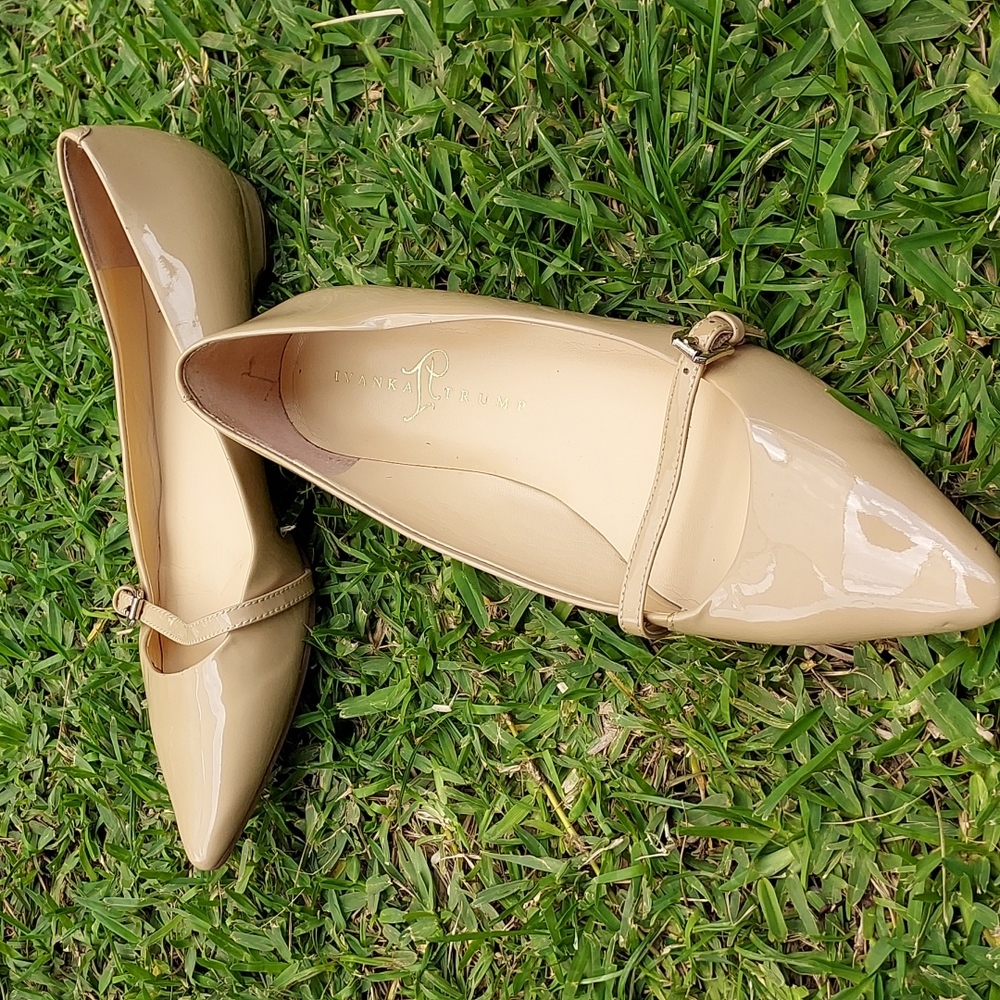 Ivanka Trump Flats 7.5, Nude Patent Leather